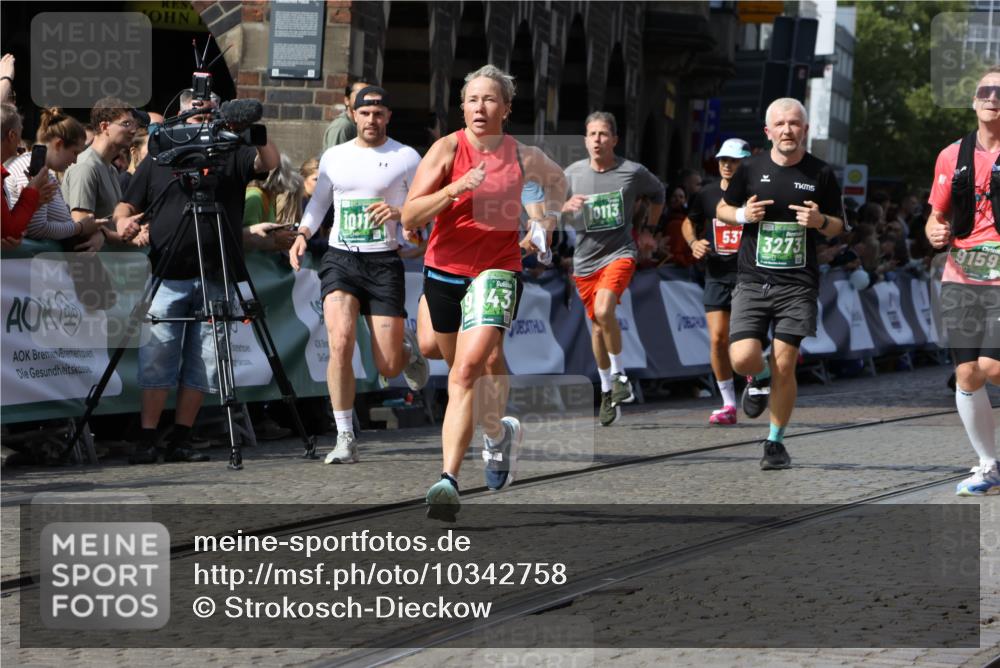 13.09.2026 - 21. swb-Marathon Bremen Strokosch-Dieckow http://msf.ph/oto/10342758 13.09.2026 13:27:13 Ziel 531, 946, 2089, 3076, 3302, 3510, 3527, 3852, 3893, 4327, 4441, 4598, 4919, 5054, 5689, 5937, 5943, 6314, 6455, 6580, 7027, 7246, 7317, 8112, 8303, 9150, 9511, 9551, 9854, 13097, 242, 593, 1373, 3273, 3385, 3496, 5220, 5290, 5358, 5616, 6071, 6288, 6306, 7110, 9343, 9760, 10113, 13147 meine-sportfotos.de
