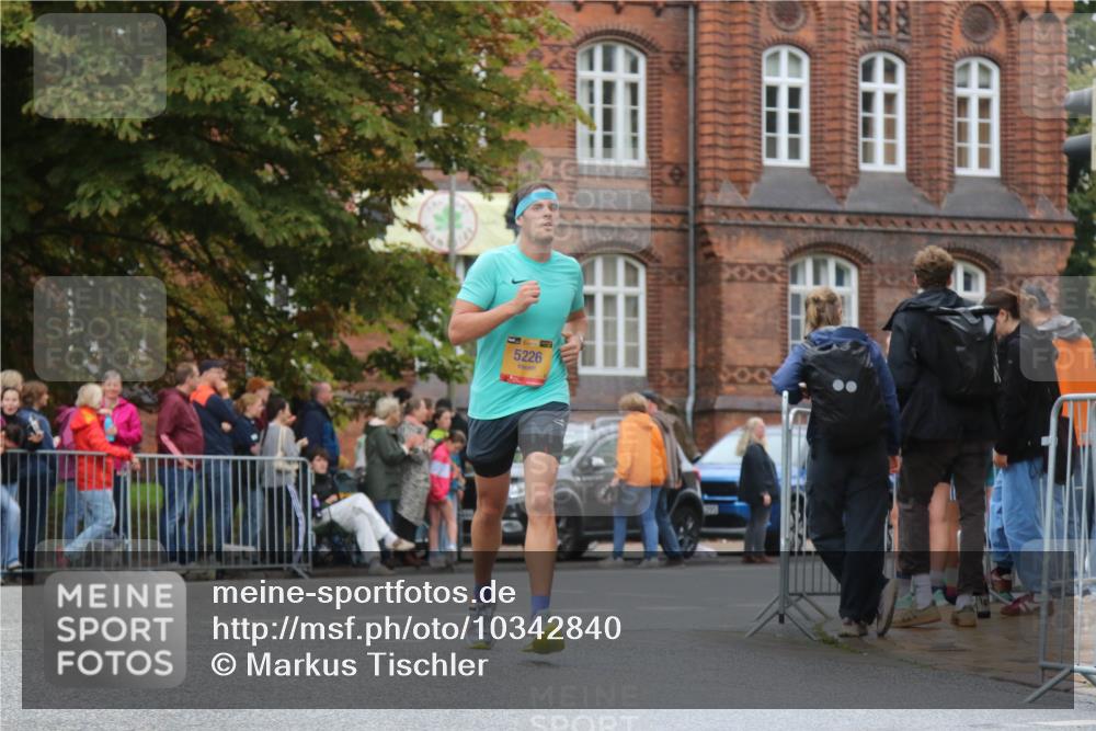 13.09.2026 - Kiel Lauf Markus Tischler http://msf.ph/oto/10342840 13.09.2026 11:33:28 Fleethörn 5226 meine-sportfotos.de
