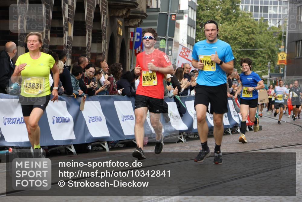 13.09.2026 - 21. swb-Marathon Bremen Strokosch-Dieckow http://msf.ph/oto/10342841 13.09.2026 10:51:37 Ziel 10381, 10471, 10515, 10544, 10808, 10825, 10862, 10887, 10984, 11503, 11537, 11801, 11973, 12051, 12133, 12548, 12552, 10162, 10183, 10281, 10348, 10467, 10641, 11273, 11542, 11685, 11733, 11777, 11784, 12329 meine-sportfotos.de