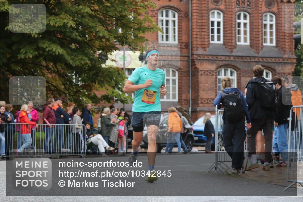 13.09.2026 - Kiel Lauf Markus Tischler http://msf.ph/oto/10342845 13.09.2026 11:33:28 Fleethörn 5226, 300 meine-sportfotos.de