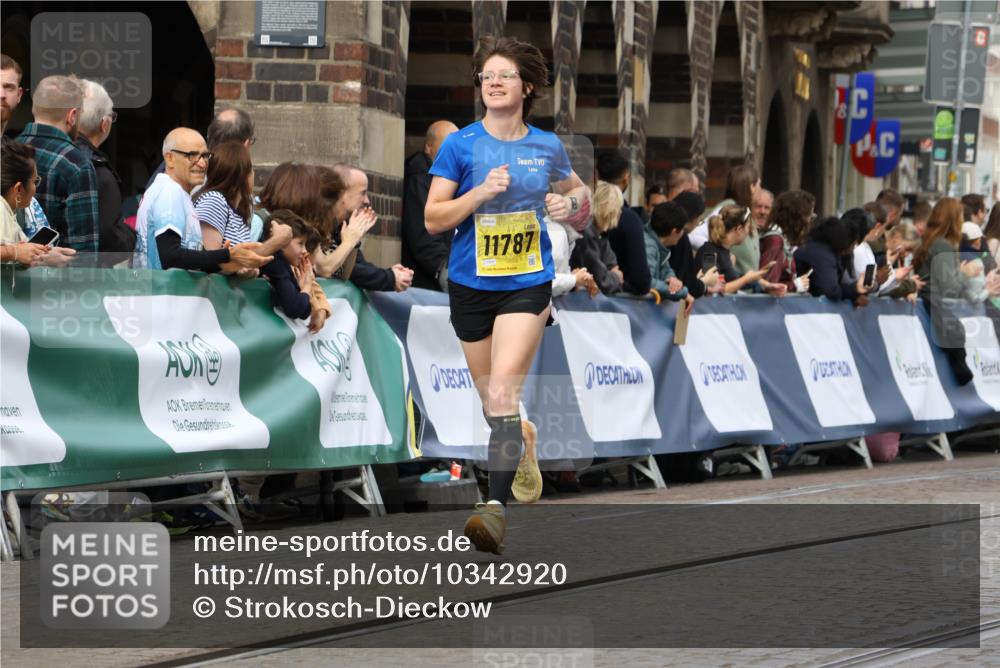 13.09.2026 - 21. swb-Marathon Bremen Strokosch-Dieckow http://msf.ph/oto/10342920 13.09.2026 10:51:41 Ziel 10334, 10381, 10471, 10515, 10544, 10763, 10825, 10862, 10887, 10984, 11145, 11503, 11801, 11973, 12051, 12133, 12424, 12548, 12552, 13631, 10162, 10183, 10281, 10467, 10641, 11273, 11277, 11542, 11685, 11733, 11777, 11784, 11962, 12349 meine-sportfotos.de