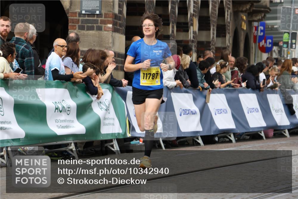 13.09.2026 - 21. swb-Marathon Bremen Strokosch-Dieckow http://msf.ph/oto/10342940 13.09.2026 10:51:41 Ziel 10334, 10381, 10471, 10515, 10544, 10763, 10825, 10862, 10887, 10984, 11145, 11503, 11801, 11973, 12051, 12133, 12424, 12548, 12552, 13631, 10162, 10183, 10281, 10467, 10641, 11273, 11277, 11542, 11685, 11733, 11777, 11784, 11962, 12349 meine-sportfotos.de