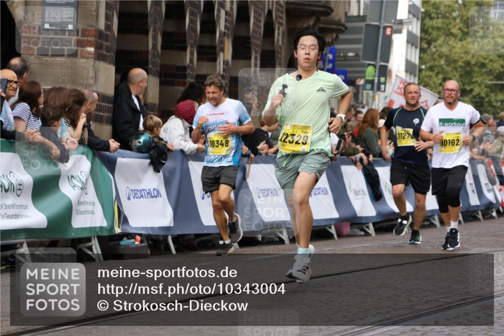 13.09.2026 - 21. swb-Marathon Bremen Strokosch-Dieckow http://msf.ph/oto/10343004 13.09.2026 10:51:49 Ziel 10334, 10381, 10544, 10763, 10825, 10862, 10887, 10984, 11145, 11787, 12424, 12548, 13631, 10218, 11277, 11285, 11376, 11555, 11784, 11869, 11877, 11962, 12349 meine-sportfotos.de