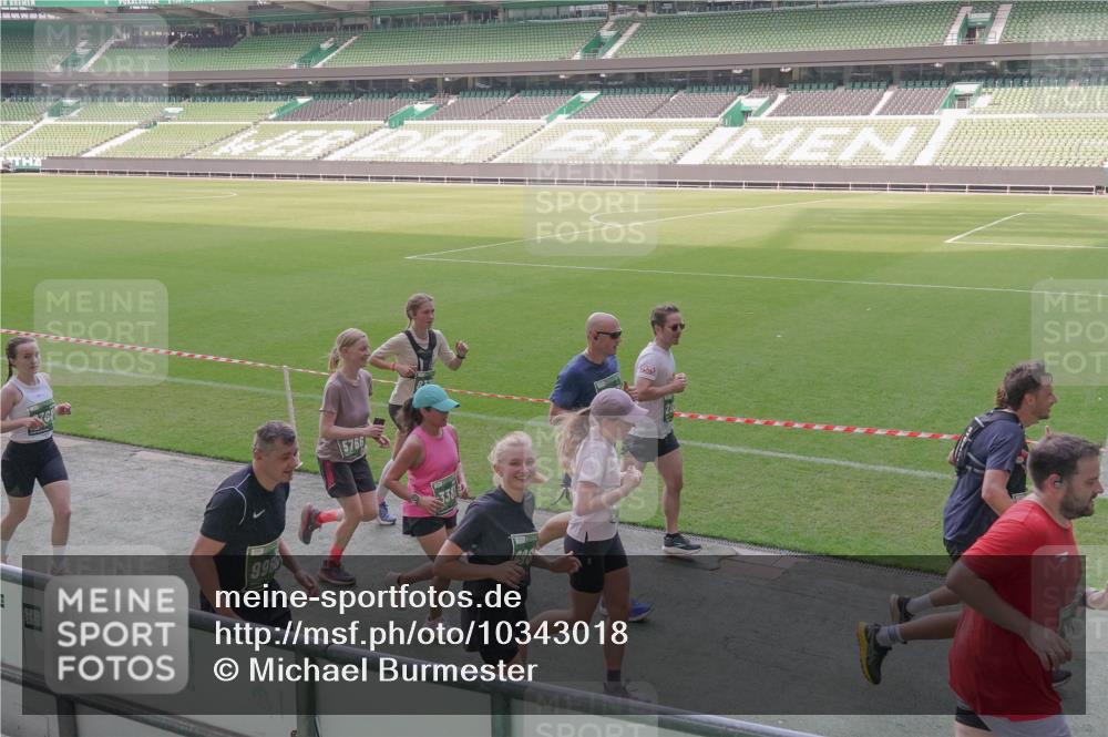 13.09.2026 - 21. swb-Marathon Bremen Michael Burmester http://msf.ph/oto/10343018 13.09.2026 13:27:03 Laufen im Stadion 186, 202, 357, 364, 390, 530, 597, 645, 726, 833, 888, 1077, 1283, 1412, 1443, 1473, 1487, 1530, 1608, 1618, 1700, 1744, 1769, 1828, 1961, 1984, 2236, 2273, 2298, 2309, 2382, 2384, 2388, 2404, 2428, 2507, 2508, 2542, 2558, 2576, 2582, 2592, 2656, 2675, 2725, 2748, 2817, 2875, 2876, 2923, 2965, 2970, 3045, 3047, 3050, 3062, 3073, 3084, 3097, 3172, 3184, 3219, 3359, 3433, 3540, 3592, 3629, 3756, 3851, 3885, 3907, 3978, 4457, 4660 meine-sportfotos.de