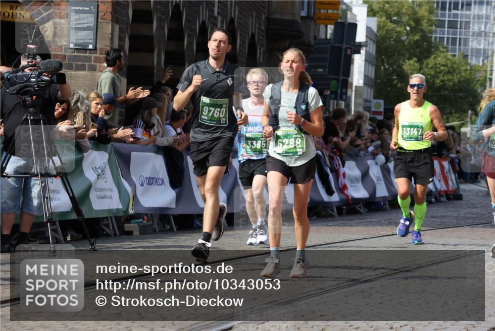 13.09.2026 - 21. swb-Marathon Bremen Strokosch-Dieckow http://msf.ph/oto/10343053 13.09.2026 13:27:16 Ziel 531, 946, 1493, 1494, 2089, 3076, 3302, 3510, 3527, 3893, 4327, 4397, 4441, 4563, 4919, 5054, 5689, 5937, 5943, 6314, 6455, 6580, 7027, 7072, 7246, 7317, 8303, 9150, 9511, 9551, 9854, 9878, 13097, 242, 593, 940, 1373, 1574, 2345, 3385, 3496, 5220, 5290, 5358, 5616, 6071, 6288, 6306, 7110, 9760, 13147 meine-sportfotos.de