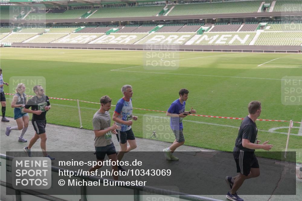 13.09.2026 - 21. swb-Marathon Bremen Michael Burmester http://msf.ph/oto/10343069 13.09.2026 13:27:09 Laufen im Stadion 186, 202, 357, 364, 390, 530, 597, 645, 726, 833, 888, 1077, 1283, 1412, 1473, 1487, 1530, 1608, 1618, 1700, 1744, 1769, 1828, 1961, 1984, 2236, 2273, 2309, 2382, 2384, 2388, 2404, 2428, 2502, 2507, 2508, 2542, 2558, 2576, 2582, 2592, 2656, 2675, 2725, 2748, 2817, 2875, 2876, 2923, 2965, 2970, 3045, 3047, 3050, 3062, 3073, 3084, 3097, 3172, 3184, 3219, 3359, 3433, 3540, 3592, 3629, 3756, 3851, 3885, 3907, 3978, 4457, 4660 meine-sportfotos.de