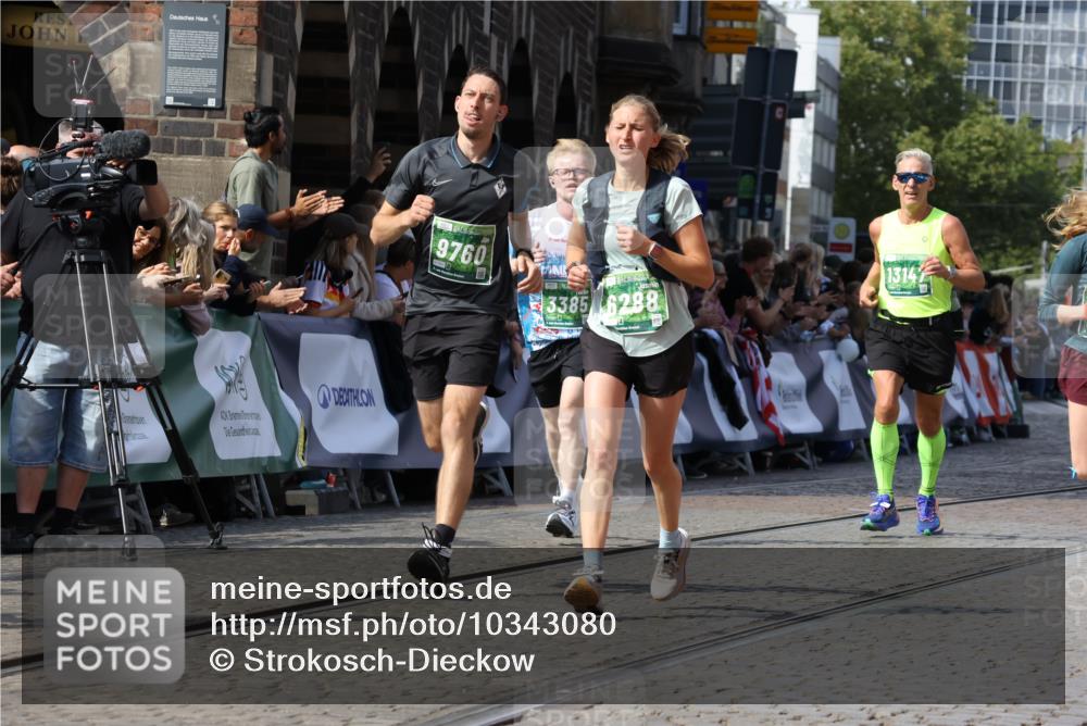 13.09.2026 - 21. swb-Marathon Bremen Strokosch-Dieckow http://msf.ph/oto/10343080 13.09.2026 13:27:16 Ziel 531, 946, 1493, 1494, 2089, 3076, 3302, 3510, 3527, 3893, 4327, 4397, 4441, 4563, 4919, 5054, 5689, 5937, 5943, 6314, 6455, 6580, 7027, 7072, 7246, 7317, 8303, 9150, 9511, 9551, 9854, 9878, 13097, 242, 593, 940, 1373, 1574, 2345, 3385, 3496, 5220, 5290, 5358, 5616, 6071, 6288, 6306, 7110, 9760, 13147 meine-sportfotos.de