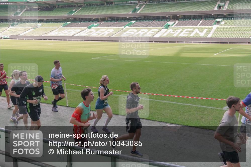13.09.2026 - 21. swb-Marathon Bremen Michael Burmester http://msf.ph/oto/10343085 13.09.2026 13:27:10 Laufen im Stadion 186, 202, 357, 364, 390, 530, 597, 645, 726, 833, 888, 1077, 1283, 1412, 1473, 1487, 1530, 1608, 1618, 1700, 1744, 1769, 1828, 1958, 1961, 1984, 2236, 2273, 2309, 2382, 2384, 2388, 2404, 2428, 2502, 2507, 2508, 2542, 2558, 2576, 2582, 2592, 2656, 2675, 2725, 2748, 2817, 2875, 2876, 2923, 2965, 2970, 3045, 3047, 3050, 3062, 3073, 3084, 3097, 3172, 3184, 3219, 3359, 3433, 3540, 3592, 3629, 3756, 3851, 3885, 3907, 3978, 4457, 4660 meine-sportfotos.de