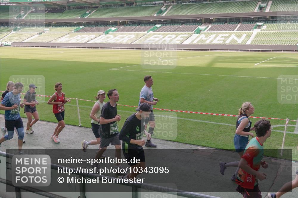 13.09.2026 - 21. swb-Marathon Bremen Michael Burmester http://msf.ph/oto/10343095 13.09.2026 13:27:11 Laufen im Stadion 186, 202, 357, 364, 390, 530, 597, 645, 726, 833, 888, 1077, 1283, 1412, 1473, 1487, 1530, 1608, 1618, 1700, 1744, 1769, 1828, 1958, 1961, 1984, 2236, 2273, 2309, 2382, 2384, 2388, 2404, 2428, 2502, 2507, 2508, 2542, 2558, 2576, 2582, 2592, 2656, 2675, 2725, 2748, 2817, 2875, 2876, 2923, 2965, 2970, 3045, 3047, 3050, 3062, 3073, 3084, 3097, 3172, 3184, 3219, 3359, 3433, 3540, 3592, 3629, 3756, 3851, 3885, 3907, 3978, 4457, 4660 meine-sportfotos.de