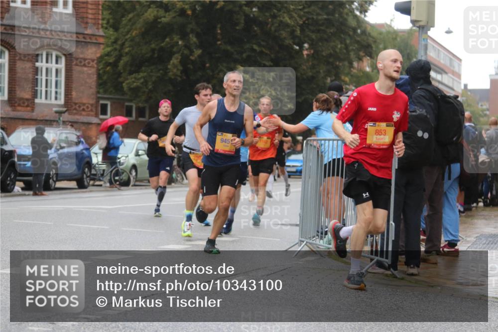 13.09.2026 - Kiel Lauf Markus Tischler http://msf.ph/oto/10343100 13.09.2026 11:34:56 Fleethörn 945, 39, 853 meine-sportfotos.de