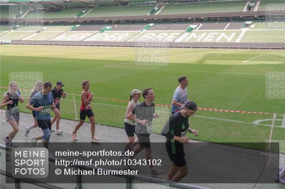 13.09.2026 - 21. swb-Marathon Bremen Michael Burmester http://msf.ph/oto/10343102 13.09.2026 13:27:11 Laufen im Stadion 186, 202, 357, 364, 390, 530, 597, 645, 726, 833, 888, 1077, 1283, 1412, 1473, 1487, 1530, 1608, 1618, 1700, 1744, 1769, 1828, 1958, 1961, 1984, 2236, 2273, 2309, 2382, 2384, 2388, 2404, 2428, 2502, 2507, 2508, 2542, 2558, 2576, 2582, 2592, 2656, 2675, 2725, 2748, 2817, 2875, 2876, 2923, 2965, 2970, 3045, 3047, 3050, 3062, 3073, 3084, 3097, 3172, 3184, 3219, 3359, 3433, 3540, 3592, 3629, 3756, 3851, 3885, 3907, 3978, 4457, 4660 meine-sportfotos.de