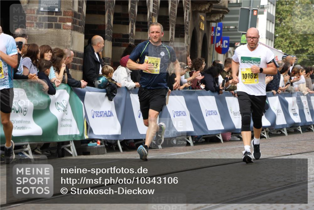 13.09.2026 - 21. swb-Marathon Bremen Strokosch-Dieckow http://msf.ph/oto/10343106 13.09.2026 10:51:50 Ziel 10334, 10381, 10544, 10763, 10825, 10862, 10984, 11145, 11787, 12329, 12424, 12548, 13631, 10218, 10588, 11277, 11285, 11376, 11487, 11555, 11784, 11869, 11877, 11962, 12349 meine-sportfotos.de