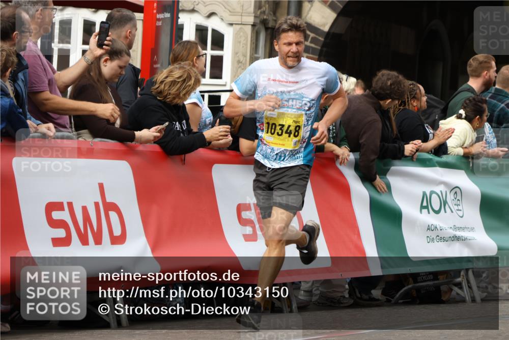 13.09.2026 - 21. swb-Marathon Bremen Strokosch-Dieckow http://msf.ph/oto/10343150 13.09.2026 10:51:51 Ziel 10334, 10381, 10544, 10763, 10825, 10862, 10984, 11145, 11787, 12329, 12424, 12548, 13631, 10218, 10588, 11277, 11285, 11376, 11487, 11555, 11784, 11869, 11877, 11962, 12349 meine-sportfotos.de