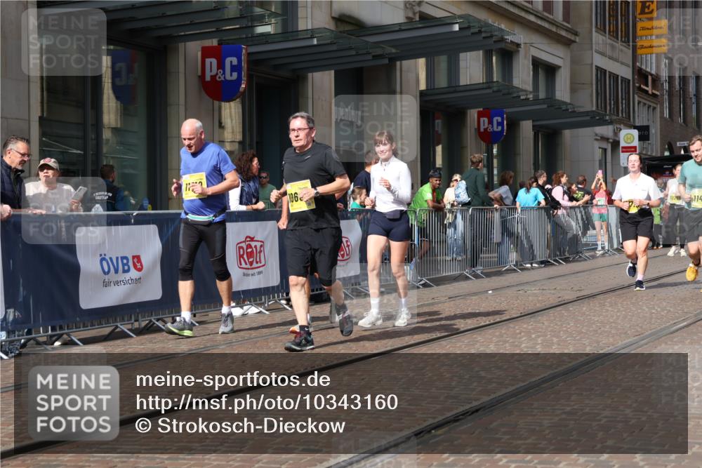 13.09.2026 - 21. swb-Marathon Bremen Strokosch-Dieckow http://msf.ph/oto/10343160 13.09.2026 11:08:31 Ziel 10217, 10399, 10455, 10469, 10599, 10609, 11011, 11053, 11074, 11358, 11421, 11434, 11531, 11710, 11718, 11812, 11834, 11905, 12162, 12256, 12353, 12438, 12517, 10135, 10188, 10229, 10793, 10851, 11032, 11065, 11124, 11263, 11509, 11560, 11561, 11678, 11888, 11968, 12073, 12164, 12315, 12325, 12410, 12516 meine-sportfotos.de