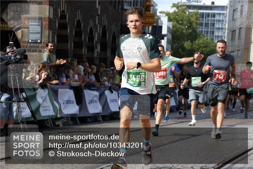 13.09.2026 - 21. swb-Marathon Bremen Strokosch-Dieckow http://msf.ph/oto/10343201 13.09.2026 13:27:21 Ziel 531, 946, 1493, 1494, 2089, 2454, 3076, 3302, 3510, 3527, 4121, 4327, 4397, 4563, 4919, 5689, 5943, 6314, 6455, 6776, 7027, 7072, 7246, 7317, 8303, 9150, 9511, 9854, 9878, 323, 593, 940, 1006, 1373, 1574, 2345, 2668, 3460, 3521, 5081, 5220, 5290, 5358, 5557, 5616, 6306, 7110 meine-sportfotos.de