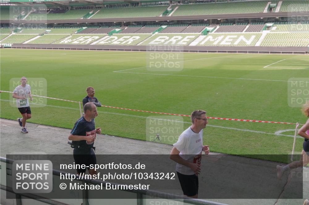 13.09.2026 - 21. swb-Marathon Bremen Michael Burmester http://msf.ph/oto/10343242 13.09.2026 13:27:31 Laufen im Stadion 111, 186, 202, 357, 364, 390, 478, 597, 726, 829, 833, 888, 925, 1077, 1220, 1412, 1473, 1496, 1608, 1700, 1769, 1958, 1961, 1984, 2236, 2273, 2309, 2388, 2404, 2428, 2502, 2507, 2508, 2542, 2558, 2576, 2582, 2592, 2725, 2748, 2817, 2875, 2876, 2923, 2965, 2970, 3045, 3047, 3050, 3073, 3084, 3184, 3219, 3359, 3540, 3589, 3592, 3629, 3756, 3851, 3885, 3907, 3978, 4238, 4457, 4660 meine-sportfotos.de