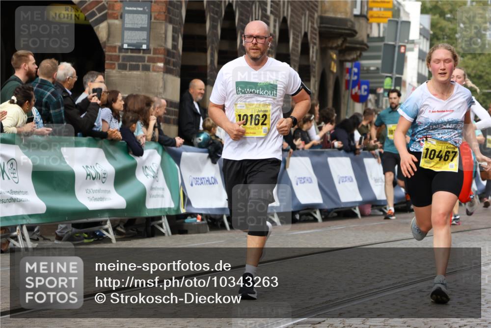 13.09.2026 - 21. swb-Marathon Bremen Strokosch-Dieckow http://msf.ph/oto/10343263 13.09.2026 10:51:53 Ziel 10334, 10348, 10467, 10544, 10763, 10825, 10862, 10984, 11145, 11273, 11787, 12329, 12424, 12548, 13631, 10218, 10588, 11277, 11285, 11376, 11487, 11555, 11869, 11877, 12349 meine-sportfotos.de
