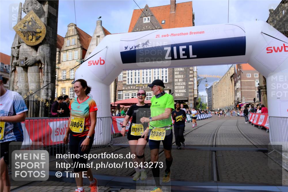 13.09.2026 - 21. swb-Marathon Bremen Tim E. http://msf.ph/oto/10343273 13.09.2026 11:13:24 Ziel 10804, 10893, 11048, 11357, 11606, 11627, 12050, 12060, 12393, 12418 meine-sportfotos.de
