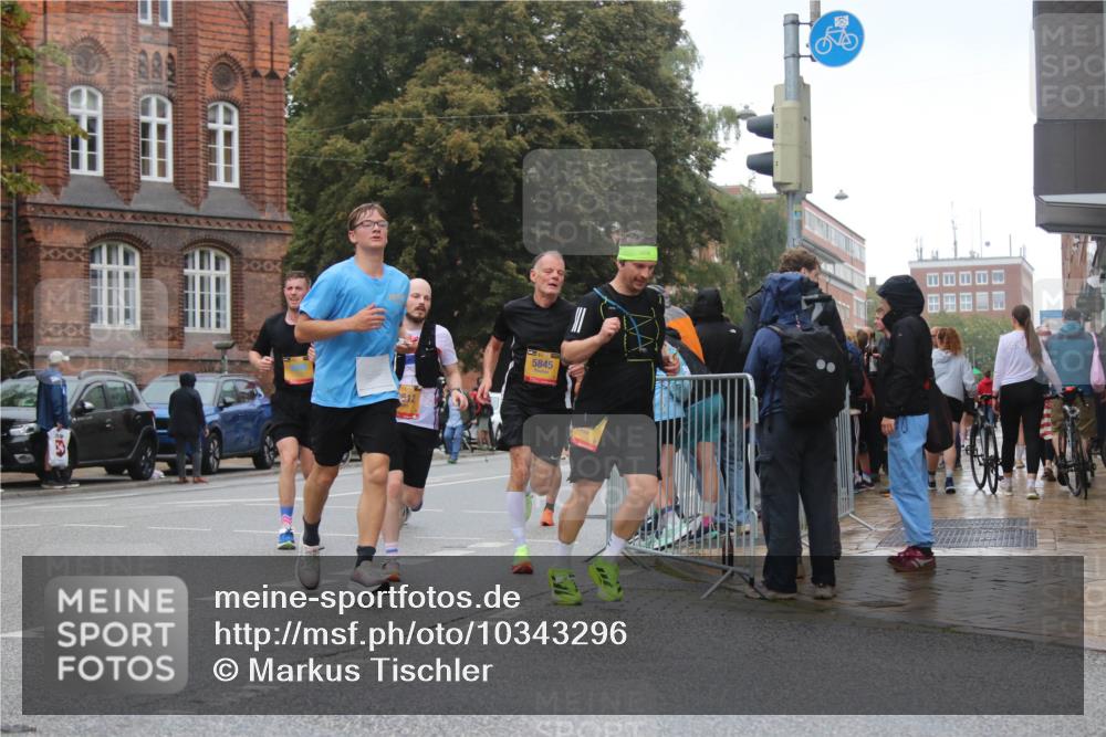 13.09.2026 - Kiel Lauf Markus Tischler http://msf.ph/oto/10343296 13.09.2026 11:35:56 Fleethörn 000, 5845 meine-sportfotos.de