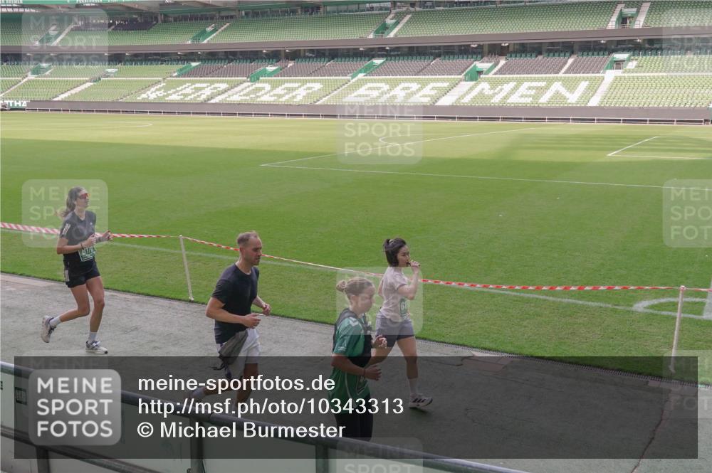 13.09.2026 - 21. swb-Marathon Bremen Michael Burmester http://msf.ph/oto/10343313 13.09.2026 13:27:41 Laufen im Stadion 111, 186, 202, 357, 364, 390, 478, 597, 726, 829, 833, 888, 925, 1077, 1220, 1412, 1473, 1496, 1608, 1700, 1769, 1958, 1961, 1984, 2236, 2273, 2309, 2388, 2404, 2428, 2502, 2507, 2542, 2574, 2576, 2582, 2592, 2725, 2748, 2817, 2875, 2876, 2923, 2965, 3045, 3047, 3050, 3061, 3073, 3084, 3184, 3219, 3359, 3540, 3589, 3592, 3629, 3694, 3756, 3826, 3851, 3885, 3907, 3978, 4108, 4238, 4457, 4660 meine-sportfotos.de