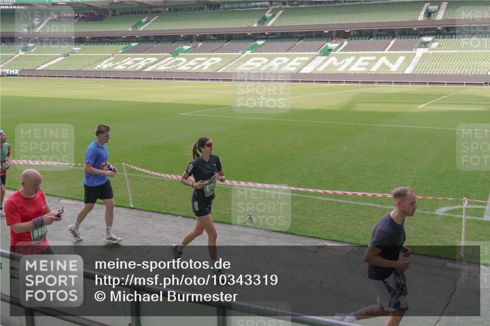 13.09.2026 - 21. swb-Marathon Bremen Michael Burmester http://msf.ph/oto/10343319 13.09.2026 13:27:42 Laufen im Stadion 111, 186, 357, 364, 390, 478, 597, 726, 829, 833, 888, 925, 1077, 1220, 1298, 1412, 1473, 1496, 1608, 1700, 1769, 1958, 1961, 1984, 2236, 2273, 2309, 2388, 2404, 2428, 2502, 2507, 2542, 2574, 2576, 2582, 2592, 2725, 2748, 2817, 2875, 2876, 2923, 2965, 3045, 3050, 3061, 3073, 3084, 3184, 3219, 3540, 3589, 3592, 3629, 3694, 3756, 3826, 3885, 3907, 3978, 4108, 4238, 4457, 4660 meine-sportfotos.de