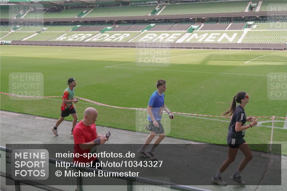 13.09.2026 - 21. swb-Marathon Bremen Michael Burmester http://msf.ph/oto/10343327 13.09.2026 13:27:43 Laufen im Stadion 111, 186, 357, 364, 390, 478, 597, 726, 829, 833, 888, 925, 1077, 1220, 1298, 1412, 1473, 1496, 1608, 1700, 1769, 1958, 1961, 1984, 2236, 2273, 2309, 2388, 2404, 2428, 2502, 2507, 2542, 2574, 2576, 2582, 2592, 2725, 2748, 2817, 2875, 2876, 2923, 2965, 3045, 3050, 3061, 3073, 3084, 3184, 3219, 3540, 3589, 3592, 3629, 3694, 3756, 3826, 3853, 3885, 3907, 3978, 4108, 4238, 4457, 4660 meine-sportfotos.de