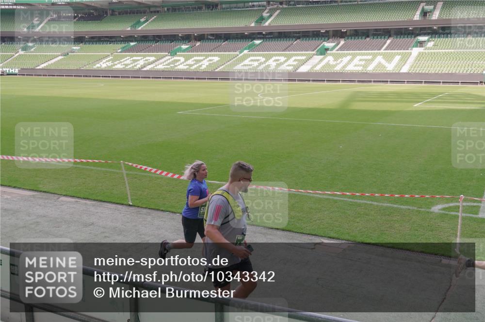 13.09.2026 - 21. swb-Marathon Bremen Michael Burmester http://msf.ph/oto/10343342 13.09.2026 13:27:45 Laufen im Stadion 111, 186, 357, 364, 390, 478, 597, 726, 829, 833, 888, 925, 1077, 1220, 1298, 1325, 1412, 1496, 1608, 1700, 1741, 1769, 1958, 1961, 1984, 2236, 2273, 2309, 2388, 2404, 2428, 2472, 2502, 2507, 2542, 2574, 2576, 2582, 2725, 2743, 2748, 2817, 2875, 2876, 2923, 2965, 3045, 3050, 3061, 3073, 3084, 3184, 3219, 3540, 3589, 3592, 3629, 3694, 3756, 3826, 3853, 3885, 3907, 3978, 4108, 4238, 4457, 4660 meine-sportfotos.de