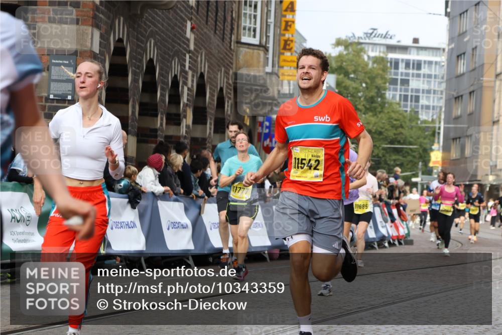 13.09.2026 - 21. swb-Marathon Bremen Strokosch-Dieckow http://msf.ph/oto/10343359 13.09.2026 10:51:55 Ziel 10162, 10281, 10334, 10348, 10467, 10544, 10763, 10862, 11145, 11273, 11542, 11787, 12329, 12424, 13631, 10218, 10588, 11277, 11285, 11376, 11487, 11555, 11869, 11877 meine-sportfotos.de
