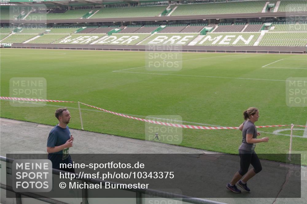 13.09.2026 - 21. swb-Marathon Bremen Michael Burmester http://msf.ph/oto/10343375 13.09.2026 13:27:51 Laufen im Stadion 111, 186, 220, 357, 364, 390, 478, 597, 726, 829, 833, 888, 925, 1077, 1079, 1220, 1298, 1325, 1412, 1496, 1608, 1700, 1741, 1769, 1958, 1961, 1984, 2236, 2273, 2309, 2365, 2388, 2404, 2428, 2472, 2502, 2507, 2542, 2574, 2576, 2582, 2725, 2743, 2748, 2817, 2875, 2876, 2923, 2965, 3045, 3050, 3061, 3073, 3084, 3154, 3184, 3219, 3540, 3589, 3592, 3629, 3694, 3756, 3826, 3853, 3885, 3907, 3978, 4108, 4238, 4457, 4660 meine-sportfotos.de