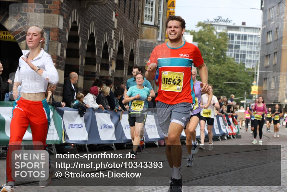 13.09.2026 - 21. swb-Marathon Bremen Strokosch-Dieckow http://msf.ph/oto/10343393 13.09.2026 10:51:55 Ziel 10162, 10281, 10334, 10348, 10467, 10544, 10763, 10862, 11145, 11273, 11542, 11787, 12329, 12424, 13631, 10218, 10588, 11277, 11285, 11376, 11487, 11555, 11869, 11877 meine-sportfotos.de