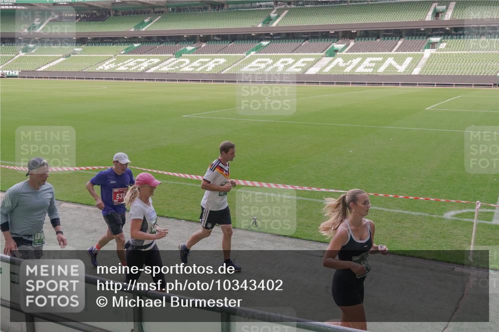 13.09.2026 - 21. swb-Marathon Bremen Michael Burmester http://msf.ph/oto/10343402 13.09.2026 13:27:56 Laufen im Stadion 111, 186, 220, 357, 364, 390, 478, 597, 726, 829, 833, 888, 925, 1077, 1079, 1220, 1298, 1325, 1412, 1496, 1608, 1700, 1741, 1769, 1958, 1961, 1984, 2236, 2273, 2309, 2365, 2388, 2404, 2428, 2472, 2502, 2507, 2542, 2574, 2582, 2593, 2725, 2743, 2748, 2875, 2876, 2923, 2965, 3045, 3050, 3061, 3073, 3084, 3154, 3184, 3219, 3540, 3589, 3592, 3694, 3756, 3826, 3853, 3885, 3907, 3978, 4108, 4238, 4457, 4660 meine-sportfotos.de