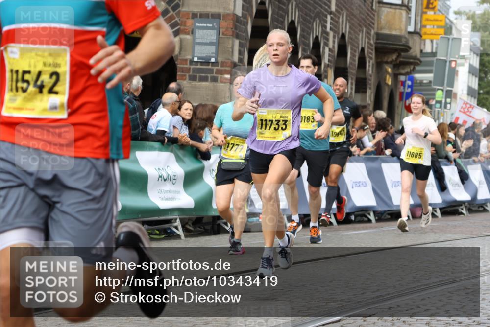 13.09.2026 - 21. swb-Marathon Bremen Strokosch-Dieckow http://msf.ph/oto/10343419 13.09.2026 10:51:57 Ziel 10162, 10281, 10334, 10348, 10467, 10544, 10763, 11145, 11273, 11542, 11733, 11787, 12329, 12424, 13631, 10218, 10588, 11285, 11376, 11487, 11555, 11869, 11877 meine-sportfotos.de