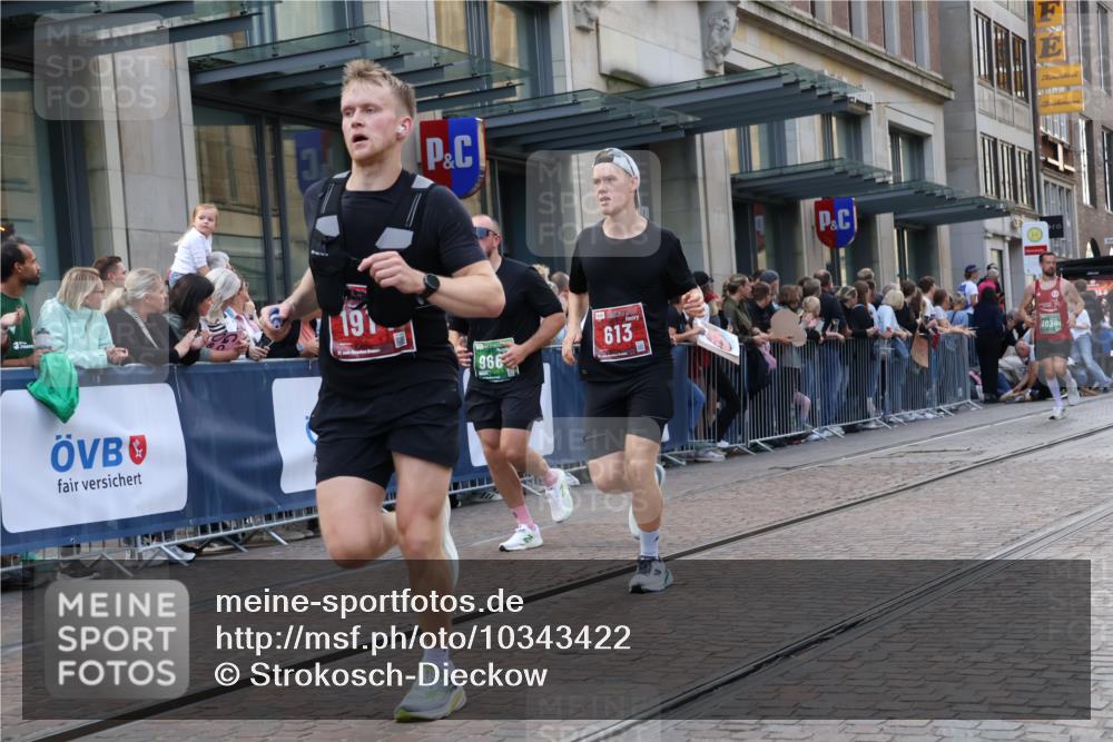 13.09.2026 - 21. swb-Marathon Bremen Strokosch-Dieckow http://msf.ph/oto/10343422 13.09.2026 13:28:49 Ziel 303, 394, 430, 565, 596, 651, 687, 722, 725, 745, 936, 1014, 1274, 1545, 1688, 1823, 2023, 2070, 2223, 2378, 2851, 2867, 3419, 3665, 3796, 3912, 3938, 4590, 5036, 5225, 5865, 6030, 6099, 6937, 6955, 7149, 7361, 7860, 8984, 8985, 9249, 9661, 10128, 613, 722, 1239, 1914, 2276, 2764, 2851, 2891, 3028, 3348, 3419, 3444, 3665, 4102, 4564, 5267, 6914, 6957, 7263, 7527, 8483, 8938, 9176, 13012 meine-sportfotos.de