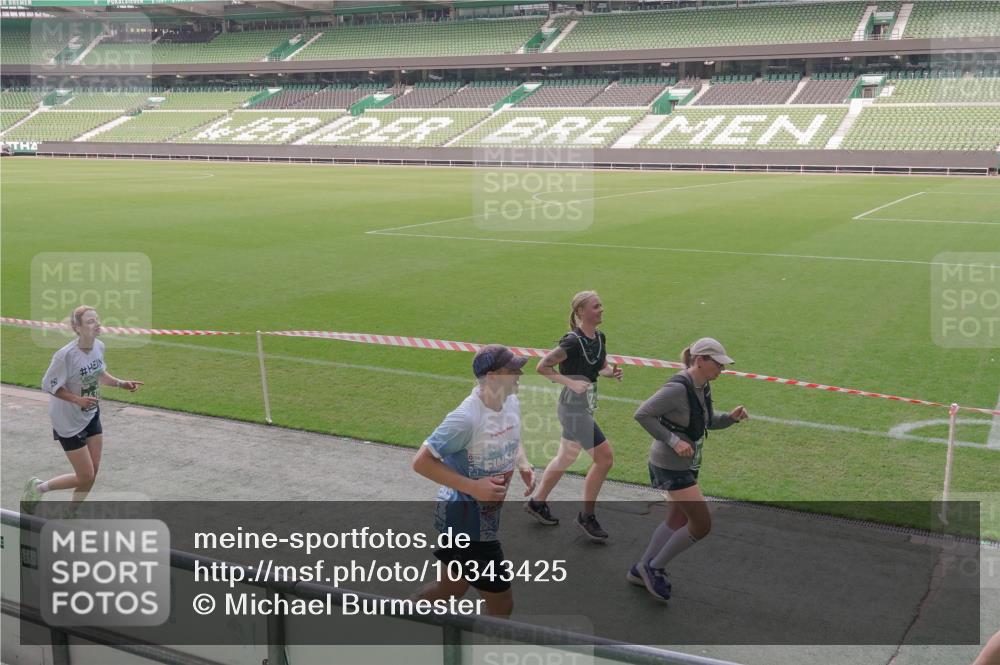 13.09.2026 - 21. swb-Marathon Bremen Michael Burmester http://msf.ph/oto/10343425 13.09.2026 13:28:00 Laufen im Stadion 111, 186, 220, 357, 364, 390, 478, 597, 726, 829, 833, 888, 925, 1079, 1220, 1298, 1325, 1412, 1496, 1608, 1700, 1741, 1769, 1777, 1958, 1961, 1984, 2236, 2273, 2309, 2365, 2388, 2404, 2428, 2472, 2502, 2507, 2542, 2574, 2582, 2593, 2725, 2743, 2748, 2875, 2876, 2923, 3045, 3050, 3061, 3073, 3084, 3154, 3184, 3219, 3540, 3589, 3592, 3595, 3694, 3756, 3798, 3826, 3853, 3885, 3907, 3978, 3987, 4108, 4238, 4457, 4660 meine-sportfotos.de