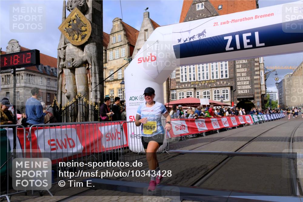 13.09.2026 - 21. swb-Marathon Bremen Tim E. http://msf.ph/oto/10343428 13.09.2026 11:13:29 Ziel 10804, 10893, 11048, 11357, 11627, 12060, 12393, 12418 meine-sportfotos.de