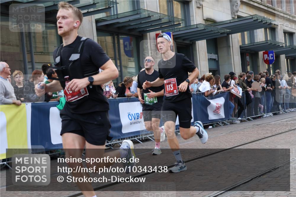 13.09.2026 - 21. swb-Marathon Bremen Strokosch-Dieckow http://msf.ph/oto/10343438 13.09.2026 13:28:49 Ziel 303, 394, 430, 565, 596, 651, 687, 722, 725, 745, 936, 1014, 1274, 1545, 1688, 1823, 2023, 2070, 2223, 2378, 2851, 2867, 3419, 3665, 3796, 3912, 3938, 4590, 5036, 5225, 5865, 6030, 6099, 6937, 6955, 7149, 7361, 7860, 8984, 8985, 9249, 9661, 10128, 613, 722, 1239, 1914, 2276, 2764, 2851, 2891, 3028, 3348, 3419, 3444, 3665, 4102, 4564, 5267, 6914, 6957, 7263, 7527, 8483, 8938, 9176, 13012 meine-sportfotos.de