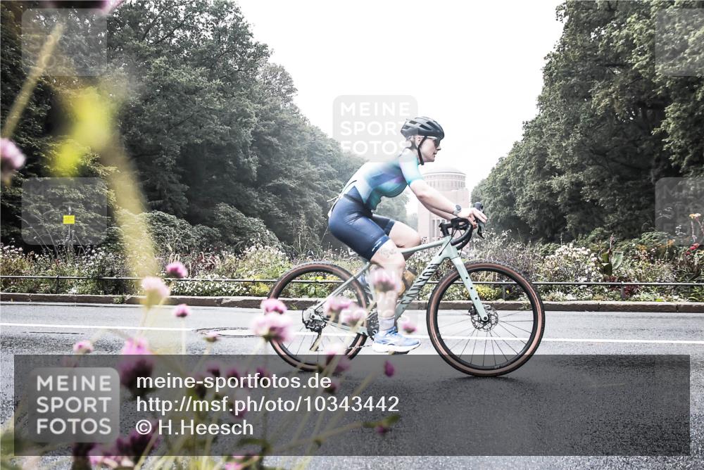 13.09.2026 - Stadtparktriathlon H.Heesch http://msf.ph/oto/10343442 13.09.2026 10:20:52 Radfahren 419, 429, 460, 462 meine-sportfotos.de