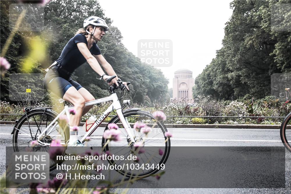 13.09.2026 - Stadtparktriathlon H.Heesch http://msf.ph/oto/10343449 13.09.2026 10:20:52 Radfahren 419, 429, 460, 462 meine-sportfotos.de