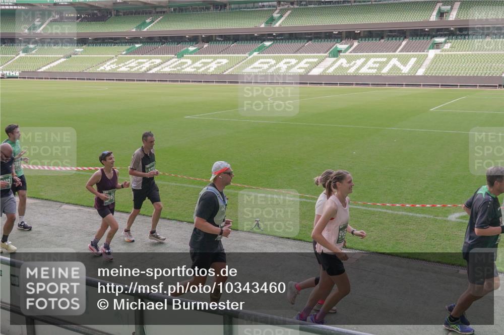 13.09.2026 - 21. swb-Marathon Bremen Michael Burmester http://msf.ph/oto/10343460 13.09.2026 13:28:06 Laufen im Stadion 111, 186, 220, 357, 364, 390, 478, 597, 726, 829, 888, 925, 1079, 1220, 1298, 1325, 1412, 1496, 1608, 1700, 1741, 1769, 1777, 1958, 1961, 1984, 2236, 2309, 2365, 2388, 2404, 2472, 2502, 2507, 2542, 2574, 2582, 2593, 2725, 2743, 2748, 2868, 2875, 2876, 2923, 2991, 3045, 3050, 3061, 3073, 3084, 3154, 3184, 3219, 3540, 3589, 3592, 3595, 3694, 3756, 3798, 3826, 3853, 3885, 3907, 3978, 3987, 4108, 4238, 4457, 4660 meine-sportfotos.de