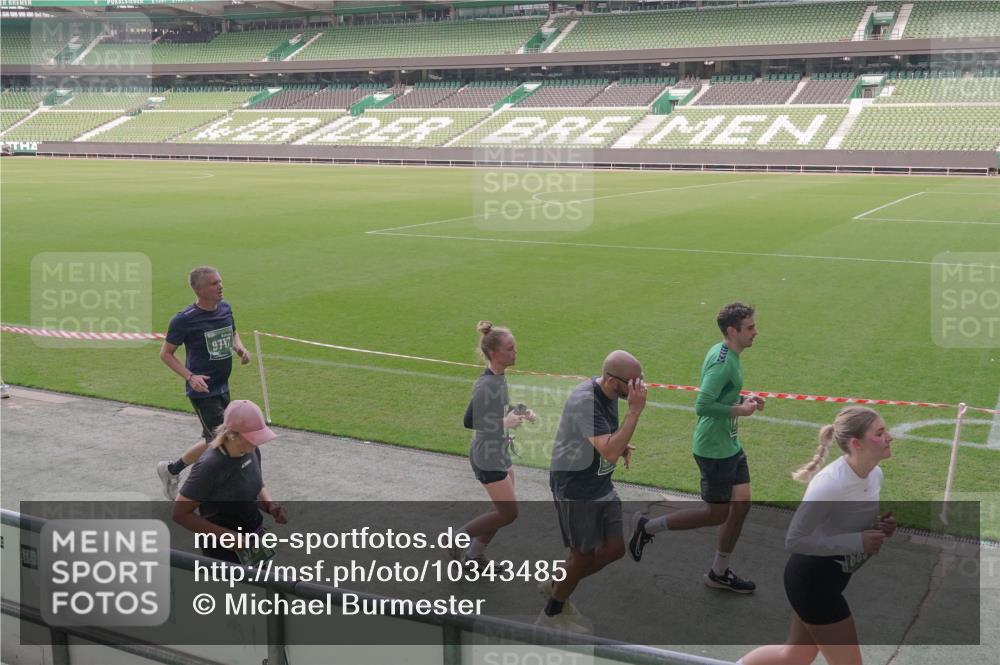 13.09.2026 - 21. swb-Marathon Bremen Michael Burmester http://msf.ph/oto/10343485 13.09.2026 13:28:08 Laufen im Stadion 111, 186, 220, 357, 364, 478, 597, 726, 829, 888, 925, 1079, 1220, 1298, 1325, 1412, 1496, 1608, 1700, 1741, 1769, 1777, 1958, 1961, 1984, 2236, 2309, 2365, 2388, 2404, 2472, 2502, 2507, 2542, 2574, 2582, 2593, 2725, 2743, 2748, 2868, 2875, 2876, 2923, 2991, 3045, 3050, 3061, 3073, 3154, 3184, 3219, 3540, 3589, 3592, 3595, 3678, 3694, 3756, 3798, 3826, 3853, 3885, 3907, 3978, 3987, 4108, 4238, 4457, 4660 meine-sportfotos.de