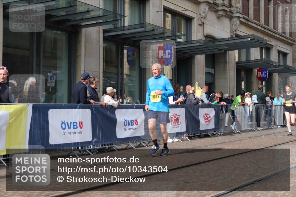13.09.2026 - 21. swb-Marathon Bremen Strokosch-Dieckow http://msf.ph/oto/10343504 13.09.2026 11:08:45 Ziel 10217, 10314, 10321, 10455, 10570, 10599, 10630, 11011, 11053, 11074, 11091, 11138, 11304, 11434, 11531, 11578, 11812, 11905, 11987, 12155, 12192, 12337, 12353, 12438, 12554, 10229, 10399, 10469, 10609, 11065, 11124, 11358, 11421, 11560, 11561, 11678, 11710, 11718, 11834, 11888, 11968, 12073, 12162, 12164, 12256, 12410, 12516, 12517 meine-sportfotos.de