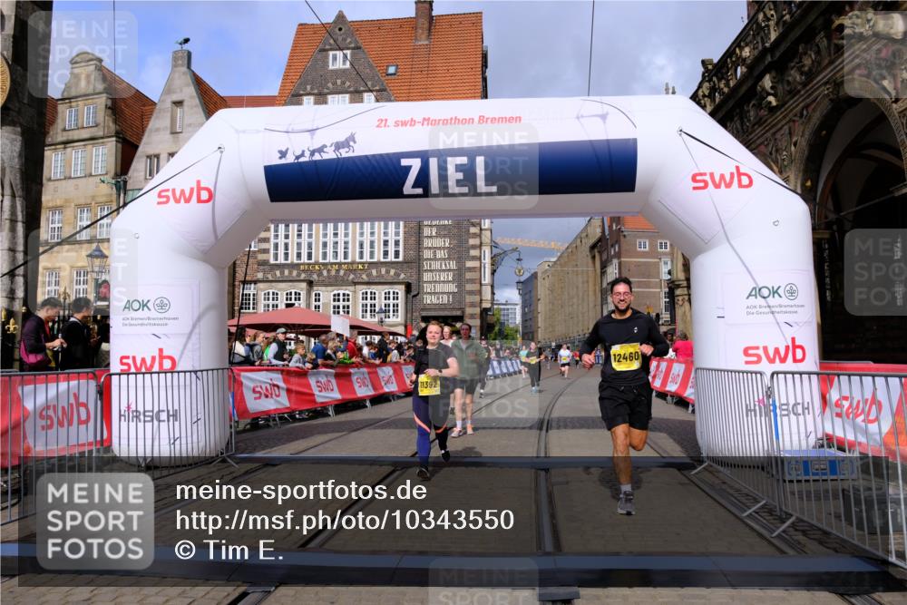 13.09.2026 - 21. swb-Marathon Bremen Tim E. http://msf.ph/oto/10343550 13.09.2026 11:13:45 Ziel 10484, 10545, 10883, 10889, 11084, 11392, 11670, 11954, 12280, 12460, 12521 meine-sportfotos.de