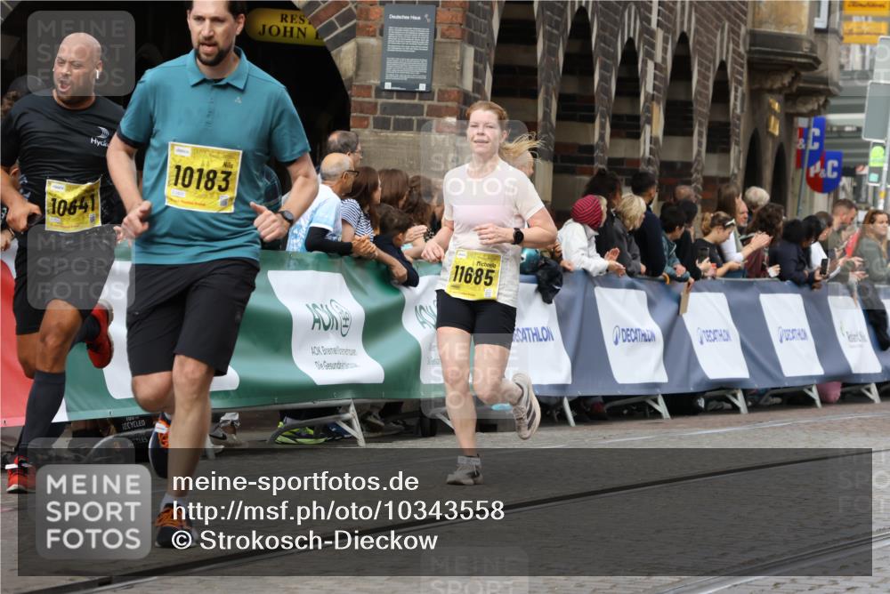 13.09.2026 - 21. swb-Marathon Bremen Strokosch-Dieckow http://msf.ph/oto/10343558 13.09.2026 10:51:59 Ziel 10162, 10183, 10281, 10334, 10348, 10467, 10641, 10763, 11145, 11273, 11542, 11733, 11777, 11787, 12329, 13631, 10588, 11371, 11487, 11877, 13578 meine-sportfotos.de