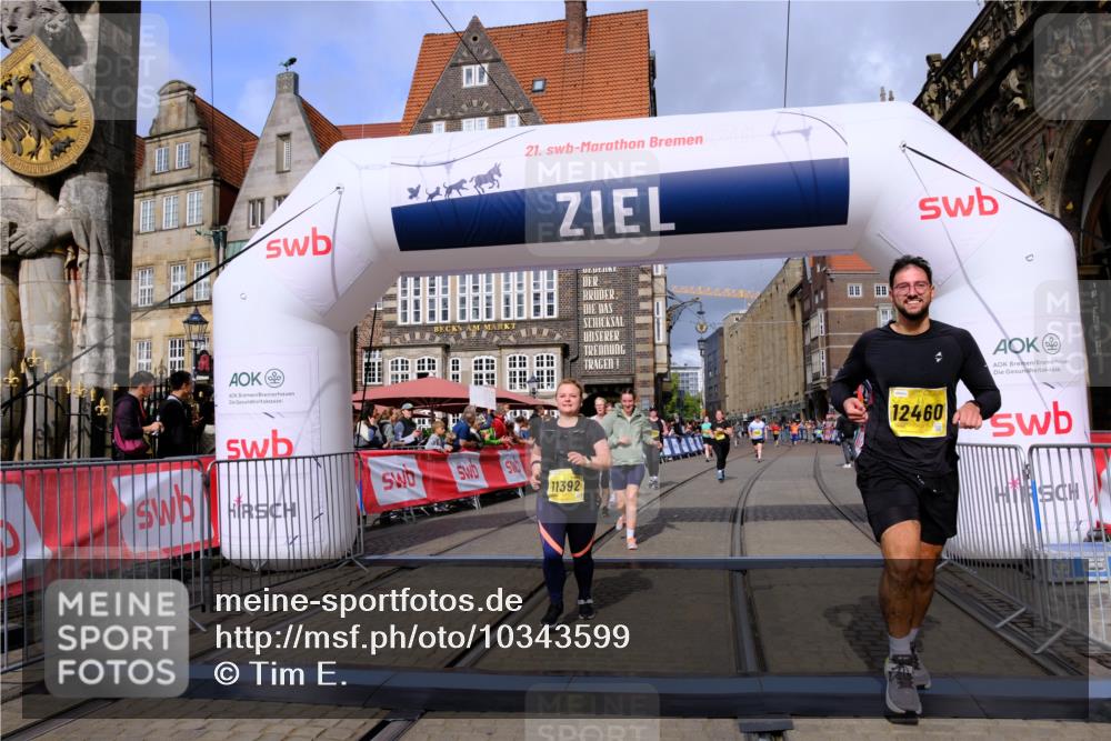 13.09.2026 - 21. swb-Marathon Bremen Tim E. http://msf.ph/oto/10343599 13.09.2026 11:13:45 Ziel 10484, 10545, 10883, 10889, 11084, 11392, 11670, 11954, 12280, 12460, 12521 meine-sportfotos.de