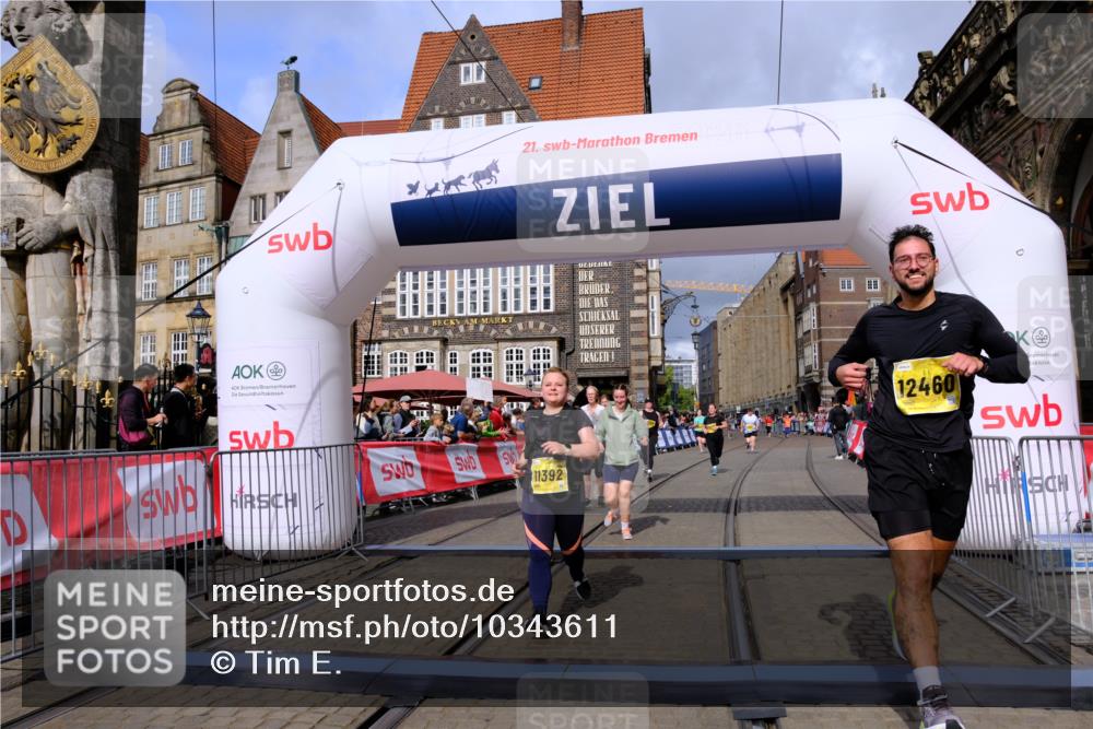 13.09.2026 - 21. swb-Marathon Bremen Tim E. http://msf.ph/oto/10343611 13.09.2026 11:13:45 Ziel 10484, 10545, 10883, 10889, 11084, 11392, 11670, 11954, 12280, 12460, 12521 meine-sportfotos.de