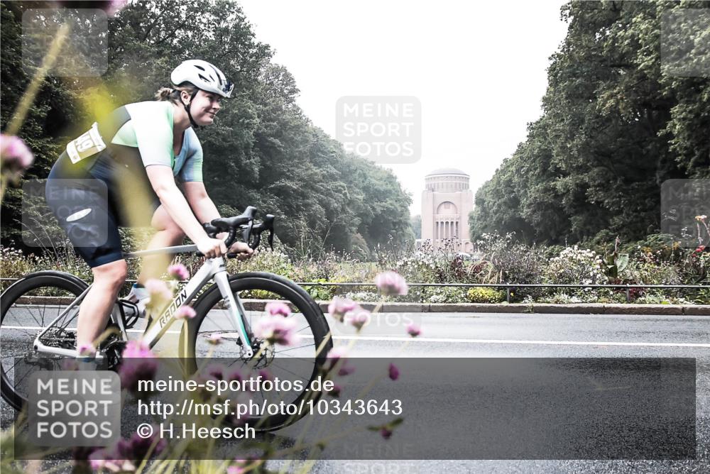 13.09.2026 - Stadtparktriathlon H.Heesch http://msf.ph/oto/10343643 13.09.2026 10:22:05 Radfahren 449 meine-sportfotos.de