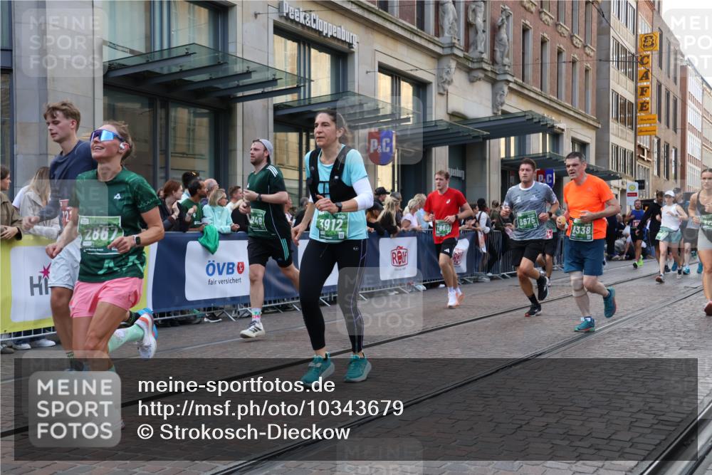 13.09.2026 - 21. swb-Marathon Bremen Strokosch-Dieckow http://msf.ph/oto/10343679 13.09.2026 13:29:00 Ziel 132, 303, 394, 596, 651, 745, 1083, 1365, 1387, 1545, 1823, 2023, 2070, 2301, 2867, 2957, 3258, 3721, 3796, 3846, 3912, 4541, 4590, 5036, 5599, 6030, 6103, 6499, 6690, 7013, 7149, 7361, 7631, 7649, 7860, 8007, 8009, 8066, 8099, 8277, 8338, 8675, 8831, 9249, 9661, 9889, 10128, 430, 565, 687, 722, 725, 936, 1014, 1274, 1688, 2223, 2276, 2378, 2851, 2891, 3348, 3419, 3444, 3665, 3938, 4102, 4564, 5225, 5267, 7263, 7527, 13012 meine-sportfotos.de