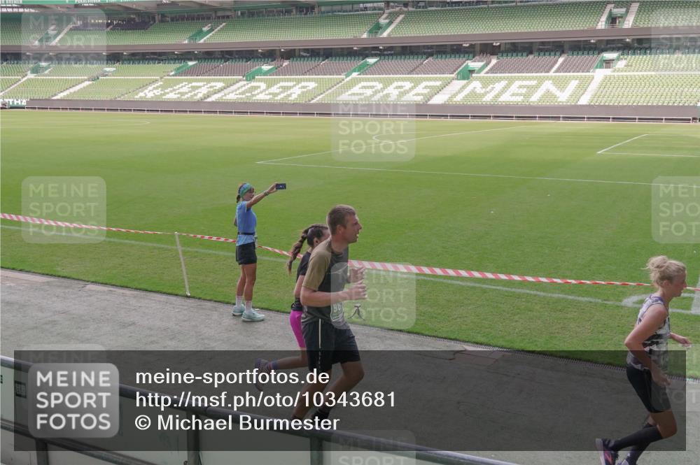 13.09.2026 - 21. swb-Marathon Bremen Michael Burmester http://msf.ph/oto/10343681 13.09.2026 13:28:33 Laufen im Stadion 111, 220, 357, 422, 476, 478, 597, 685, 726, 729, 754, 829, 888, 925, 986, 1079, 1220, 1298, 1325, 1384, 1412, 1496, 1608, 1615, 1741, 1769, 1777, 1958, 1961, 1984, 2236, 2326, 2365, 2472, 2502, 2507, 2574, 2593, 2725, 2743, 2862, 2868, 2875, 2876, 2923, 2924, 2991, 3020, 3045, 3061, 3073, 3154, 3184, 3219, 3238, 3274, 3321, 3361, 3589, 3592, 3594, 3595, 3678, 3694, 3755, 3798, 3826, 3853, 3885, 3907, 3953, 3965, 3971, 3978, 3987, 4011, 4108, 4238, 4457, 4660 meine-sportfotos.de