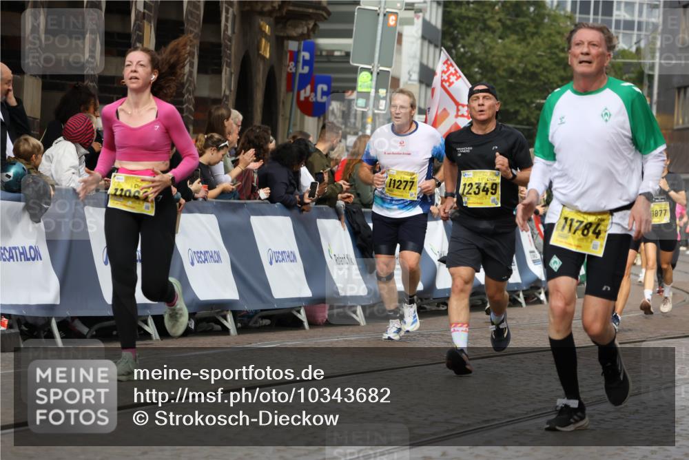 13.09.2026 - 21. swb-Marathon Bremen Strokosch-Dieckow http://msf.ph/oto/10343682 13.09.2026 10:52:01 Ziel 10162, 10183, 10281, 10334, 10348, 10467, 10641, 11145, 11273, 11542, 11685, 11733, 11777, 11787, 12329, 10588, 11371, 11487, 11877, 13578 meine-sportfotos.de