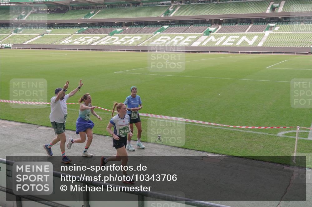 13.09.2026 - 21. swb-Marathon Bremen Michael Burmester http://msf.ph/oto/10343706 13.09.2026 13:28:37 Laufen im Stadion 111, 220, 357, 422, 476, 478, 597, 685, 726, 729, 754, 829, 888, 925, 986, 1079, 1220, 1298, 1325, 1384, 1412, 1496, 1608, 1615, 1741, 1769, 1777, 1958, 1961, 1984, 2236, 2326, 2365, 2436, 2472, 2502, 2574, 2593, 2725, 2743, 2862, 2868, 2875, 2876, 2923, 2924, 2991, 3020, 3045, 3061, 3073, 3129, 3154, 3184, 3219, 3238, 3274, 3321, 3361, 3589, 3592, 3594, 3595, 3678, 3694, 3755, 3758, 3798, 3826, 3853, 3885, 3907, 3953, 3965, 3971, 3978, 3987, 4011, 4108, 4238, 4457, 4660 meine-sportfotos.de